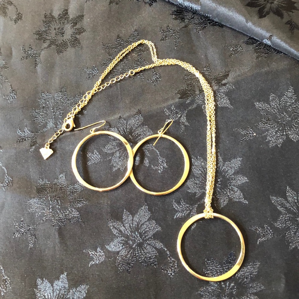 Cookie Lee necklace and earring set.